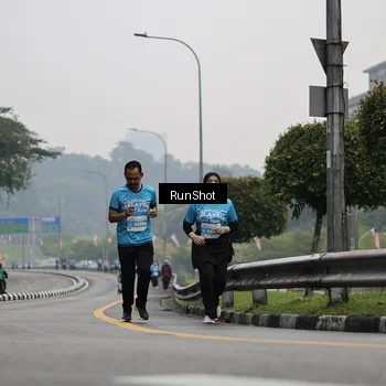 Runner Photo 7037408