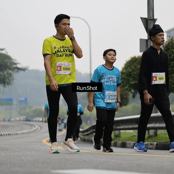Runner Photo 7037409