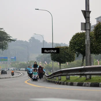 Runner Photo 7037436