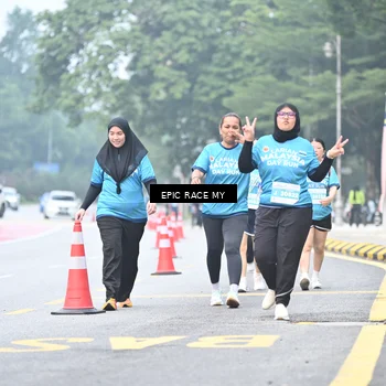 Runner Photo 7037471