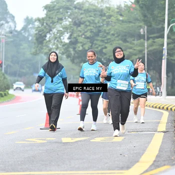 Runner Photo 7037473