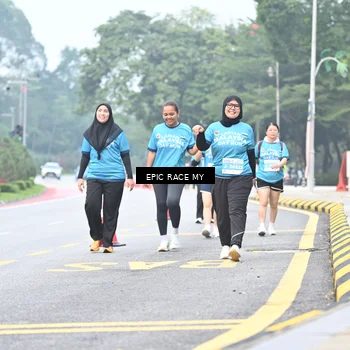 Runner Photo 7037476