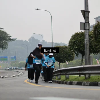 Runner Photo 7037479