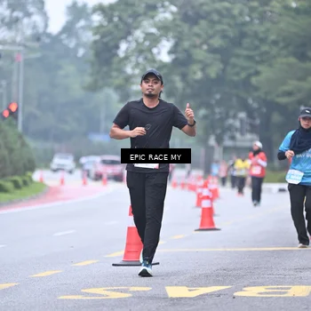 Runner Photo 7037483