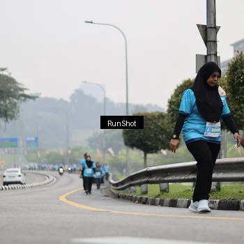 Runner Photo 7037495