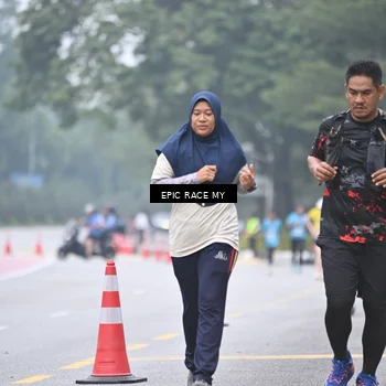 Runner Photo 7037497