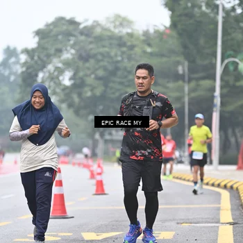 Runner Photo 7037501