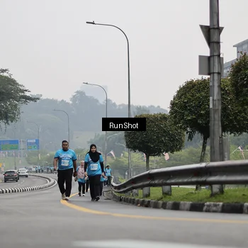 Runner Photo 7037513