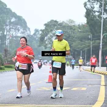 Runner Photo 7037530