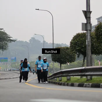 Runner Photo 7037532