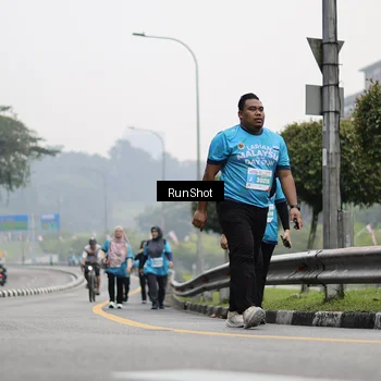 Runner Photo 7037535