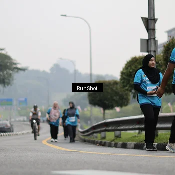 Runner Photo 7037537