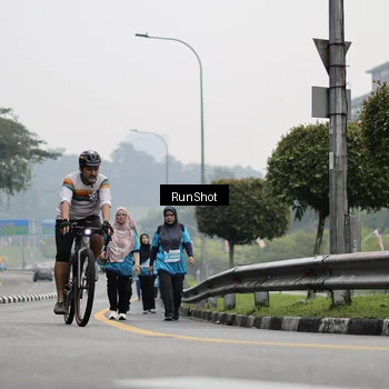 Runner Photo 7037542