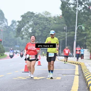 Runner Photo 7037551