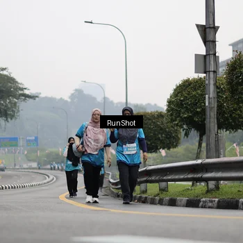Runner Photo 7037552