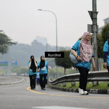 Runner Photo 7037554