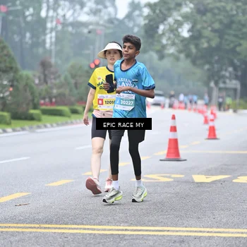 Runner Photo 7037556