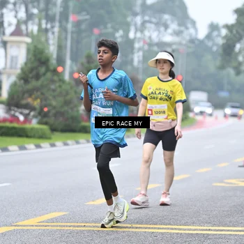 Runner Photo 7037561