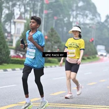 Runner Photo 7037565