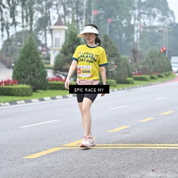 Runner Photo 7037572