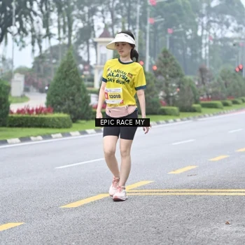 Runner Photo 7037575