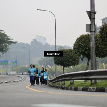Runner Photo 7037581