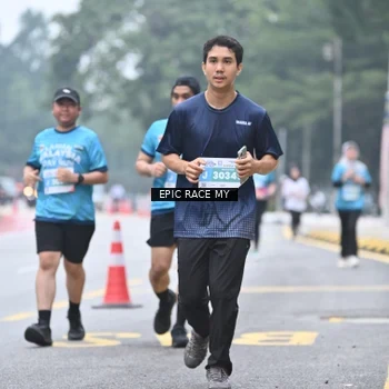 Runner Photo 7037589