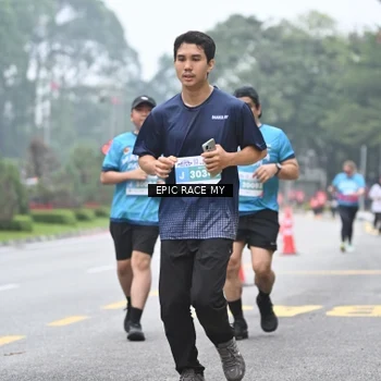 Runner Photo 7037591