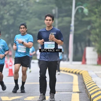 Runner Photo 7037592