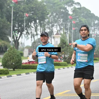Runner Photo 7037594