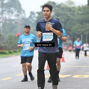 Runner Photo 7037595