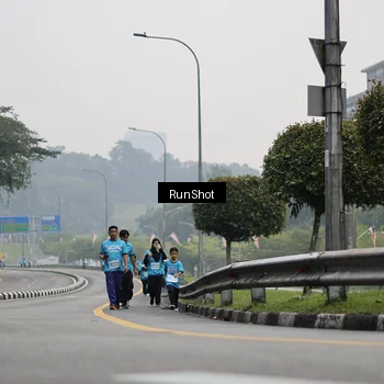 Runner Photo 7037596