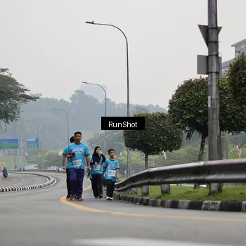 Runner Photo 7037609