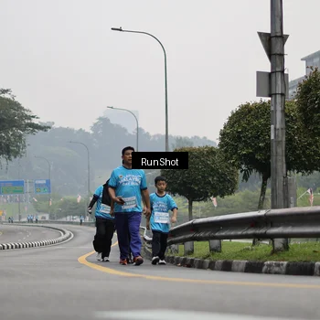 Runner Photo 7037632