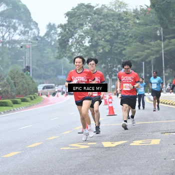 Runner Photo 7037649