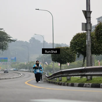 Runner Photo 7037651