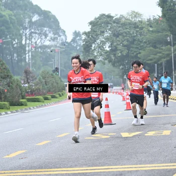 Runner Photo 7037661