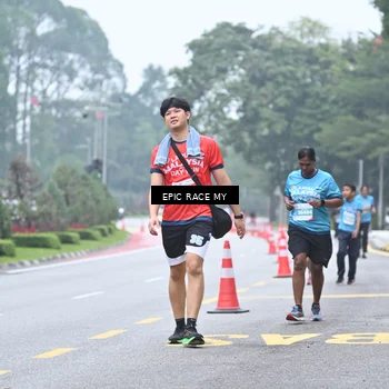 Runner Photo 7037668