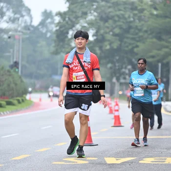 Runner Photo 7037671