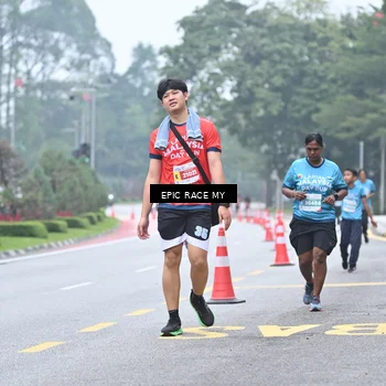Runner Photo 7037672