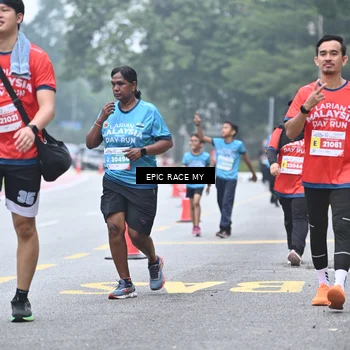 Runner Photo 7037678