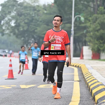 Runner Photo 7037683
