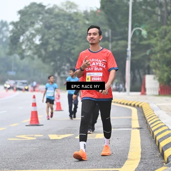 Runner Photo 7037686