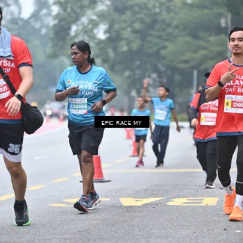 Runner Photo 7037687