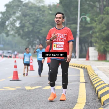 Runner Photo 7037689