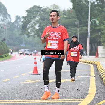 Runner Photo 7037692