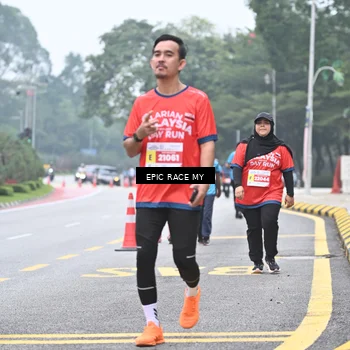 Runner Photo 7037695