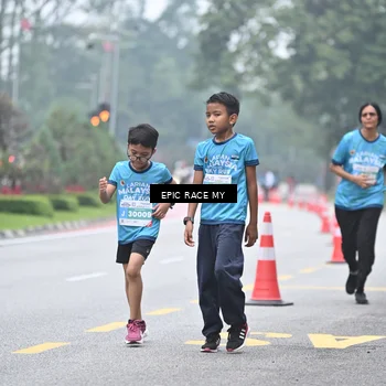 Runner Photo 7037709