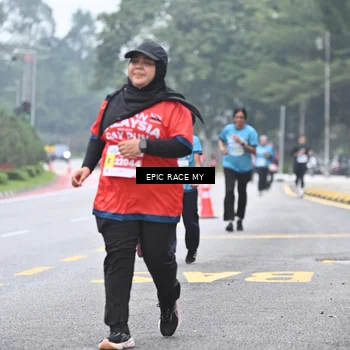 Runner Photo 7037716