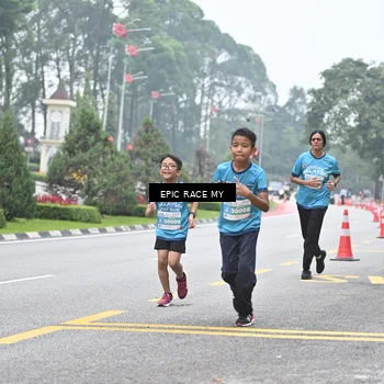Runner Photo 7037717